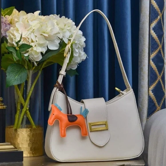 🆕 Equestrian Lucky Horse-Pony Purse Tag or Keychain - Black & Yellow 🐴 - Picture 7 of 9